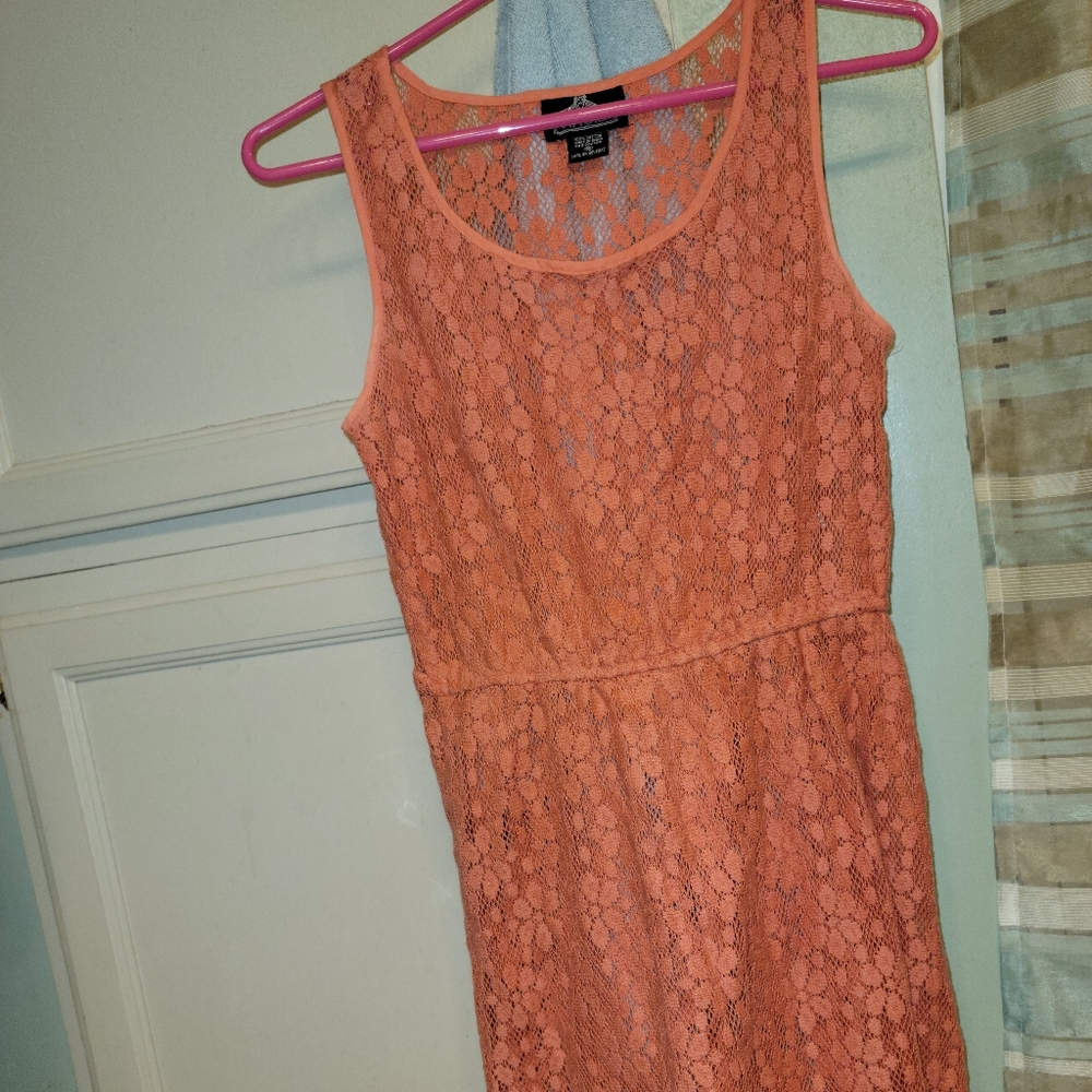 DRESS